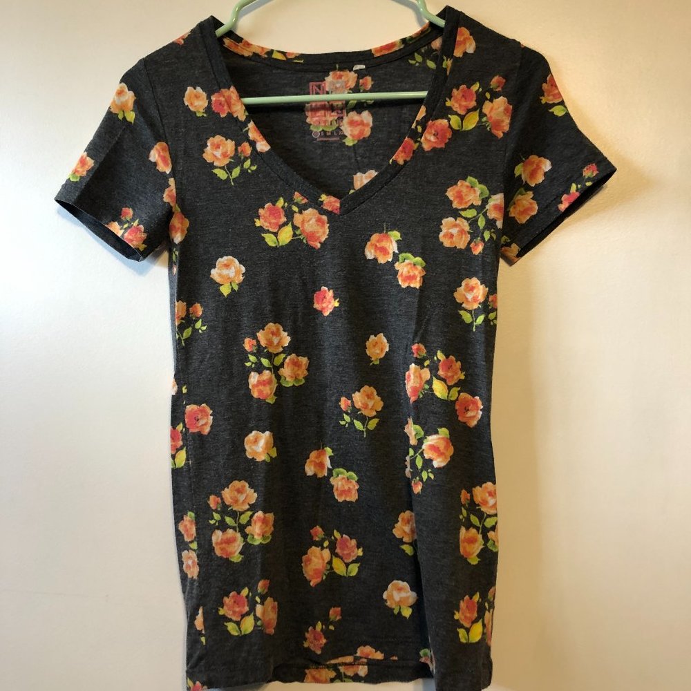 Flower Print V-Neck Shirt